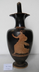 Oinochoe attica a figure rosse attribuita al Pittore di Eretria