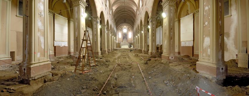 L'interno della chiesa di San Francesco durante le indagini archeologiche effettuate tra settembre e dicembre