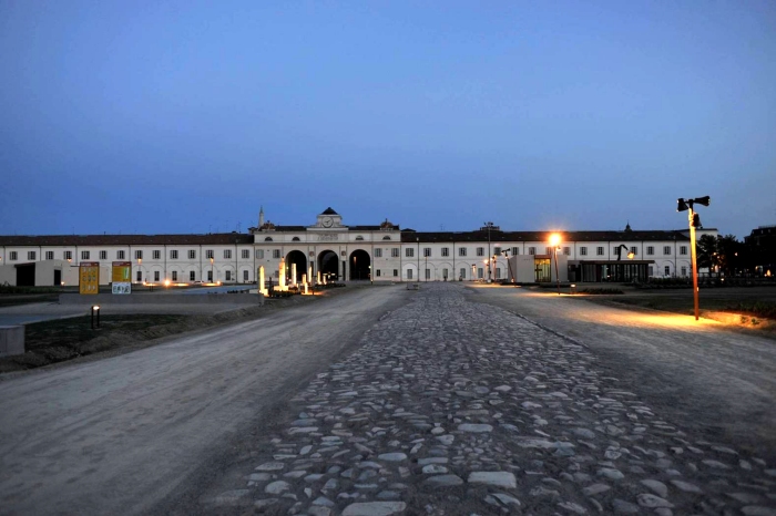 Modena. Strada romana ricostruita presso il parco archeologico Novi Ark