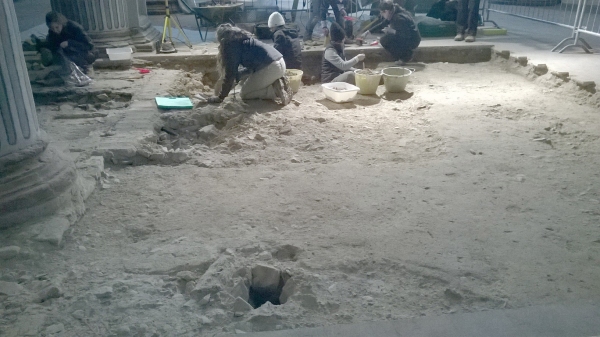 Studenti sullo scavo