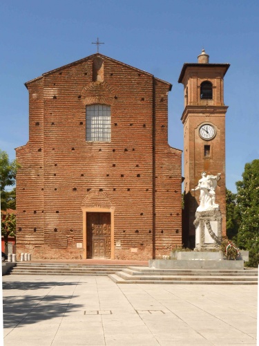 La facciata della Chiesa dopo i lavori di restauro post-sisma
