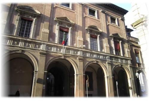 Palazzo Dall'Armi Marescalchi in Via IV Novembre n. 5 a Bologna